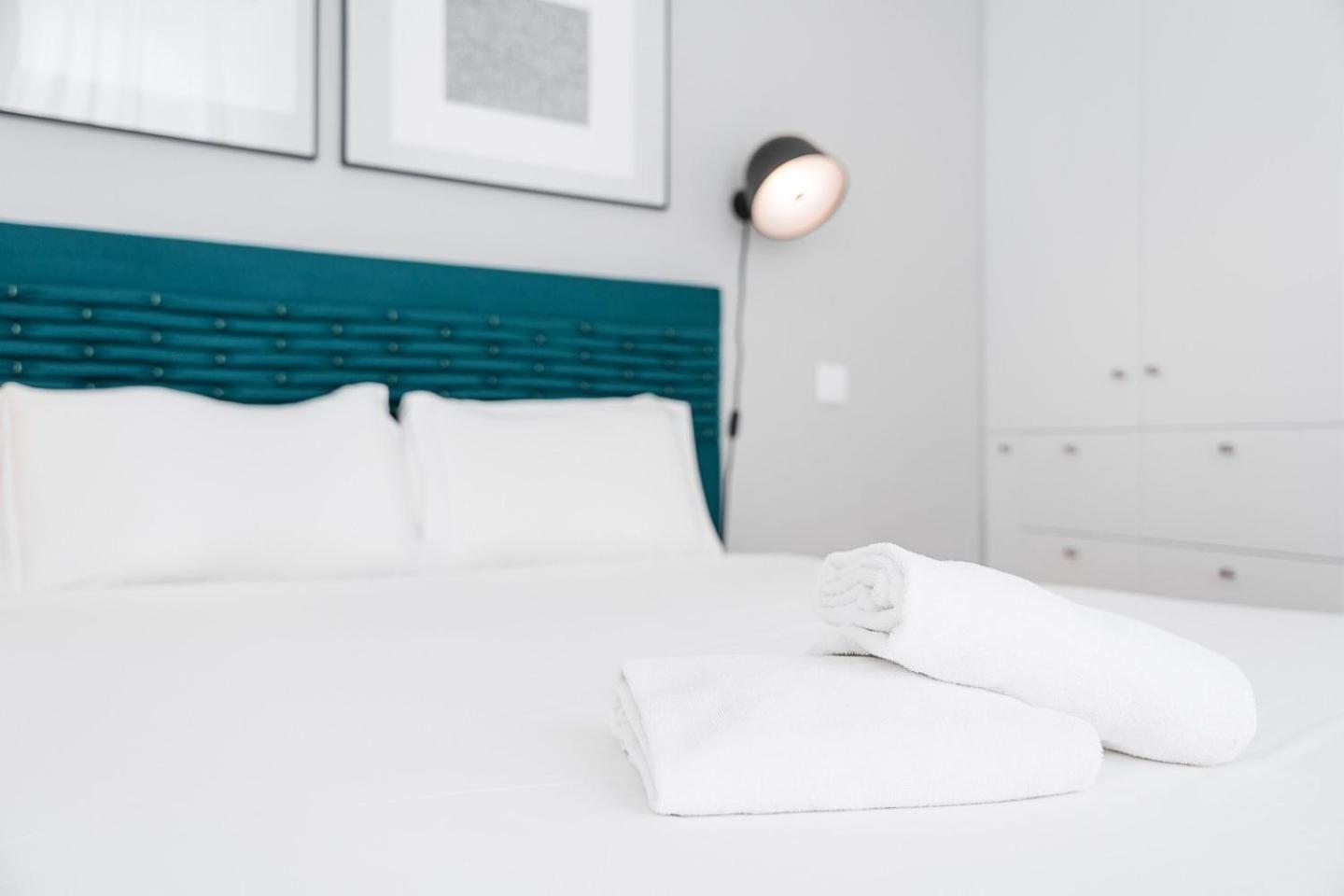 Guestready - Colorful Apt Near Agosto Station OOporto Extérieur photo